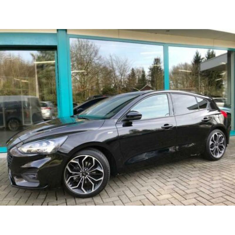 Ford FOCUS 1.5 150pk ST-Line LED, Navi, B&O, 18