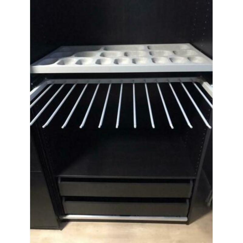 Kledingkast pax Malm Ikea.