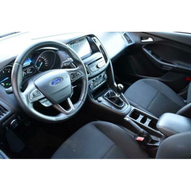 Ford Focus Wagon 1.5 TDCI Lease Edition Clima/LMV/Pdc