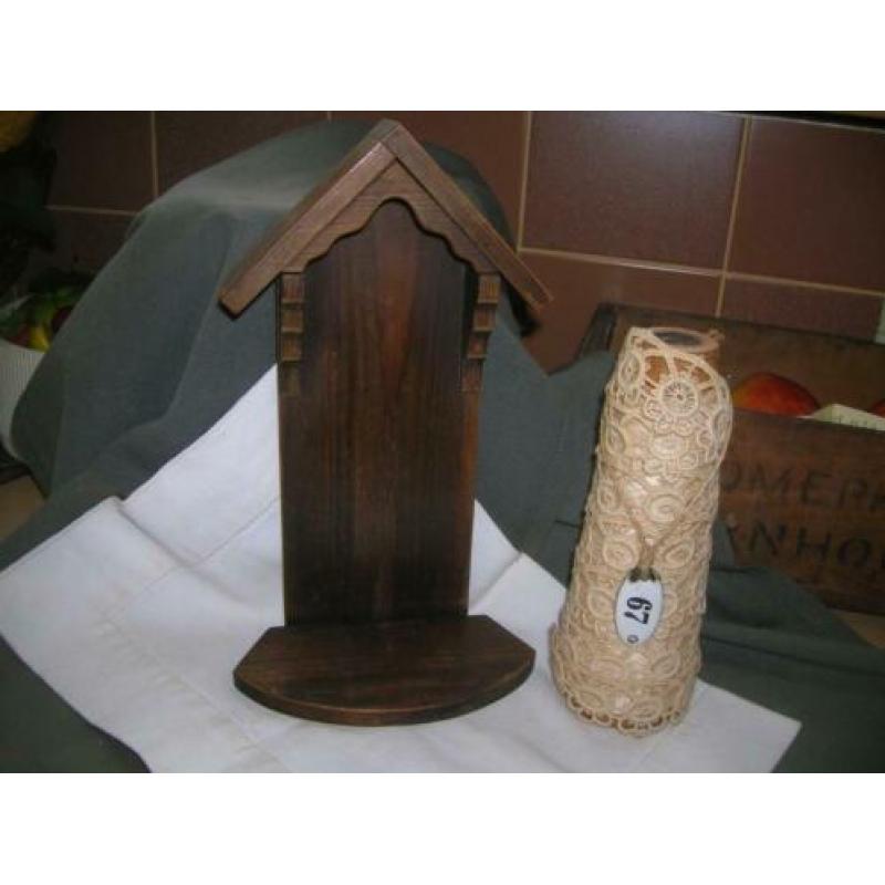 houten kapelletje kleine console voor (heilig) beeldje