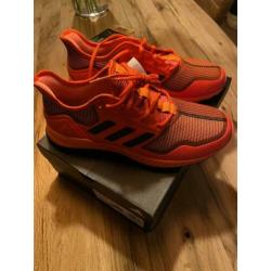 Nieuw!! Adidas Adipower, maar 42, hockeyschoen