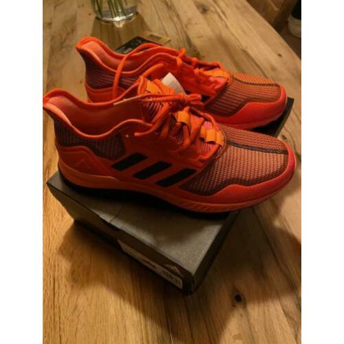 Nieuw!! Adidas Adipower, maar 42, hockeyschoen