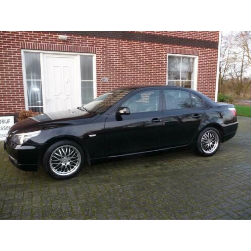 BMW 5-serie 523i Business Line