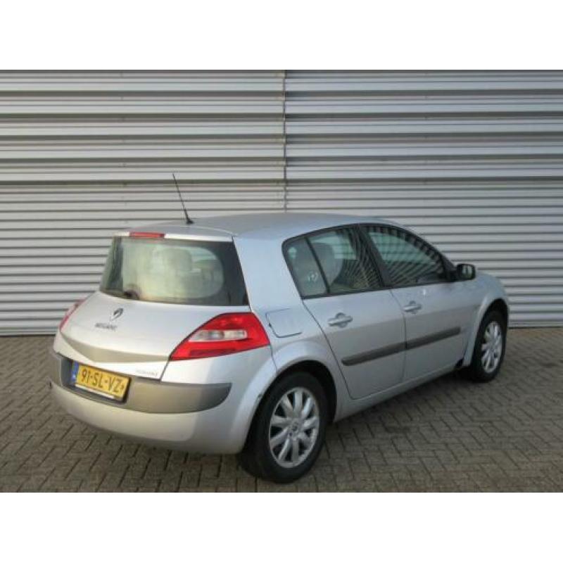 Renault Mégane 1.6-16V Dynamique Comfort | lpg | (bj 2006)