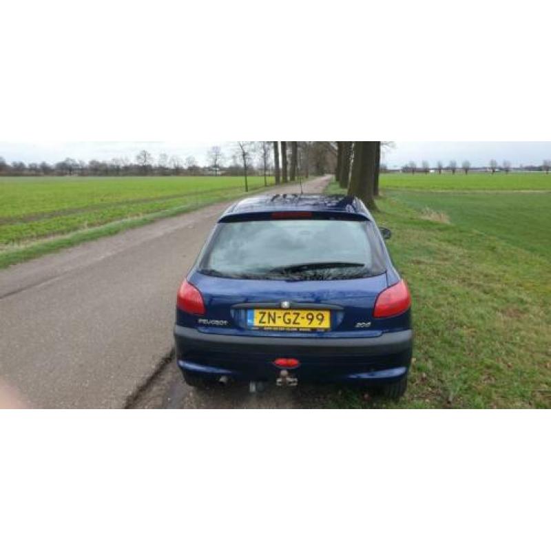 Peugeot 206 1.1 XN 3D 1999 Blauw. Nieuwe APK tot 14-04-2021!