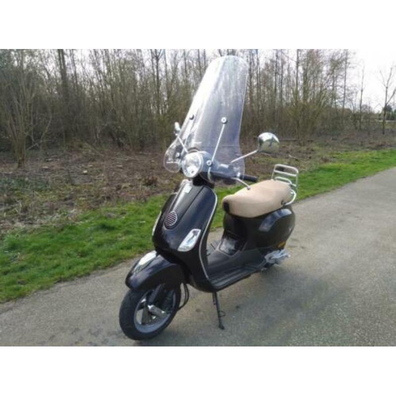 Vespa LX 50 4 takt 4v, Bromscooter, 15.000km, bouwjaar 2009