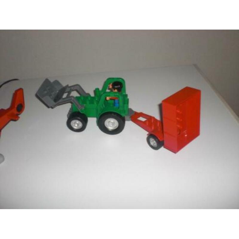 duplo voertuigen met poppetje
