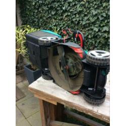 Elektrische grasmaaimachine
