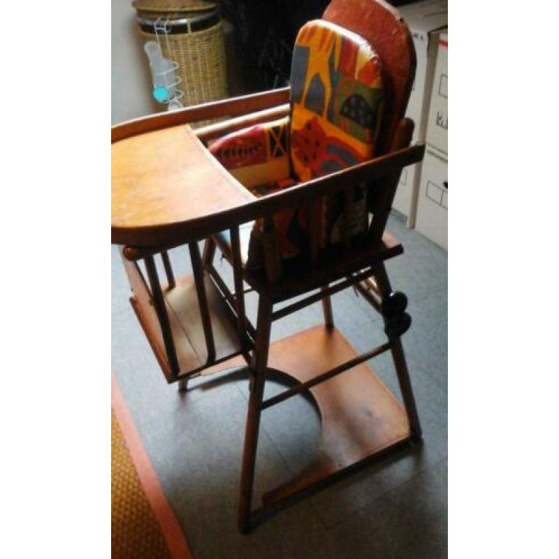 kinderstoel antiek