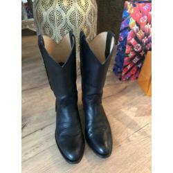 Sendra by gaudí black western boots