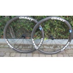 Giant SLR-0 full carbon tube wielen 42mm-30mm nieuwe