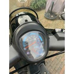 Mooie GerRay snorscooter 25km/h