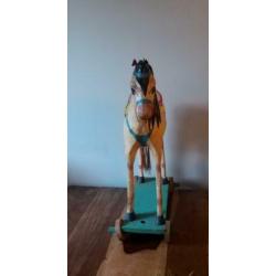 Oud Papier maché paard