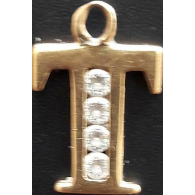 Gouden 585 hangertje met 4 briljantjes 1,5x1,2 cm, 2 gram