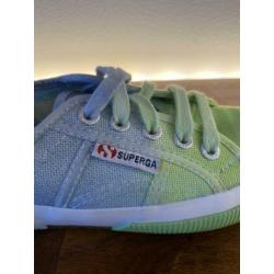 Superga gympen blauw groen maat 34 weinig gedragen