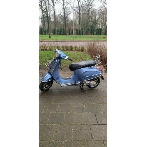Vespa primavera