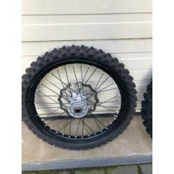Cross wielen KTM 21 inch + 19 inch