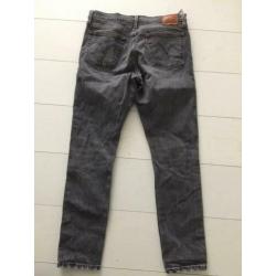 Levi jeans. 31/30. Zgan