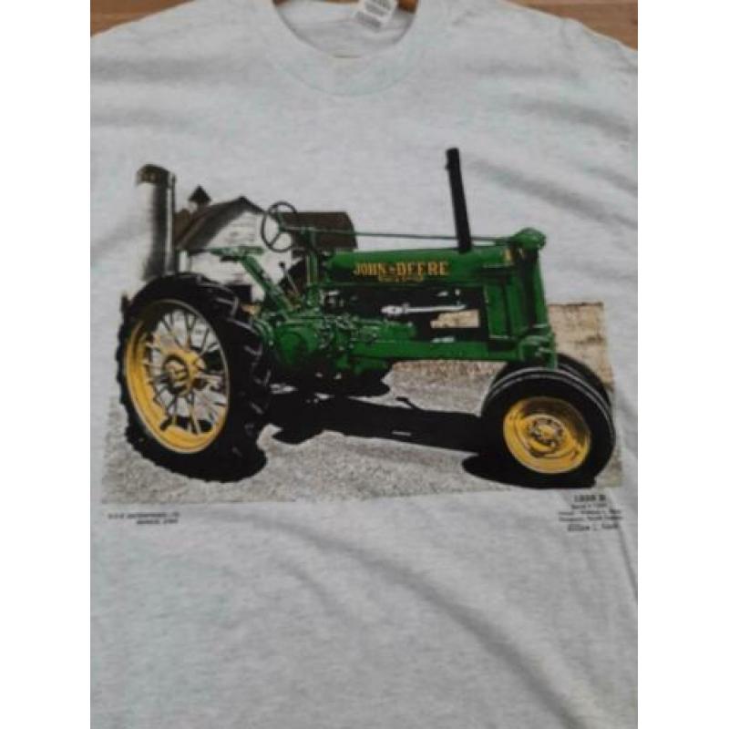 Diverse vintage JOHN DEERE t-shirt