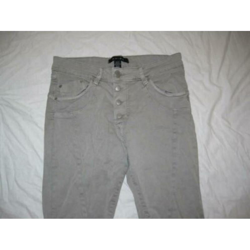 Broek van AMISU