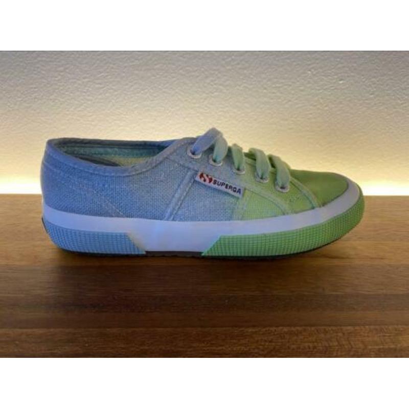 Superga gympen blauw groen maat 34 weinig gedragen