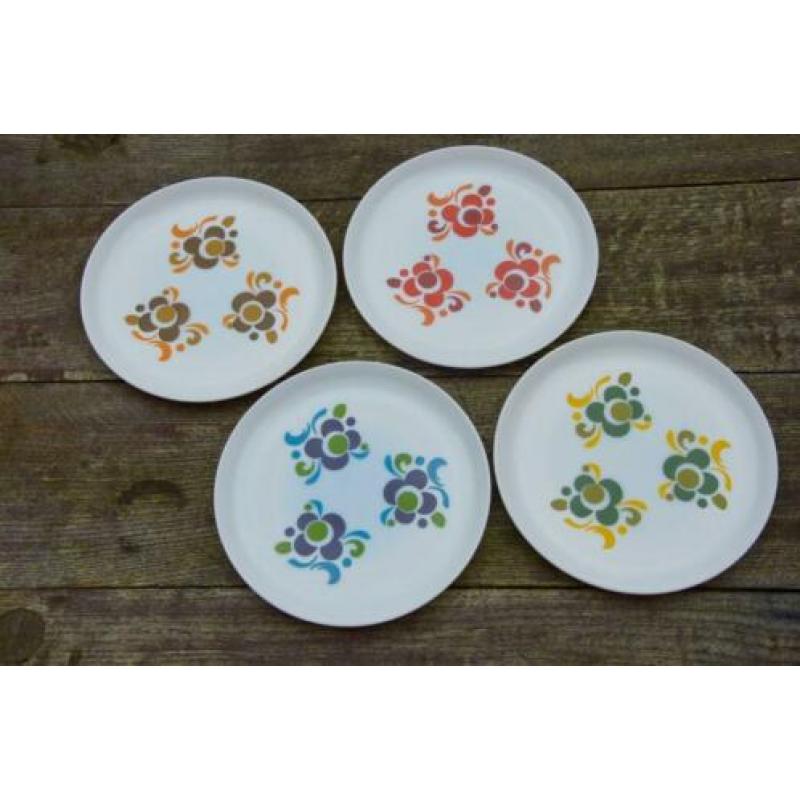 4 Vintage Borden, Arcopal France Knorr (23 cm)