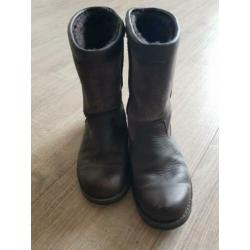 UGG Riverton Chocolate mt 34-36