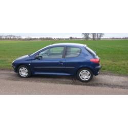 Peugeot 206 1.1 XN 3D 1999 Blauw. Nieuwe APK tot 14-04-2021!
