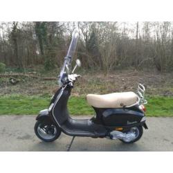 Vespa LX 50 4 takt 4v, Bromscooter, 15.000km, bouwjaar 2009