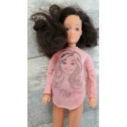 Vintage barbie, tienerpop Tia uit 1974