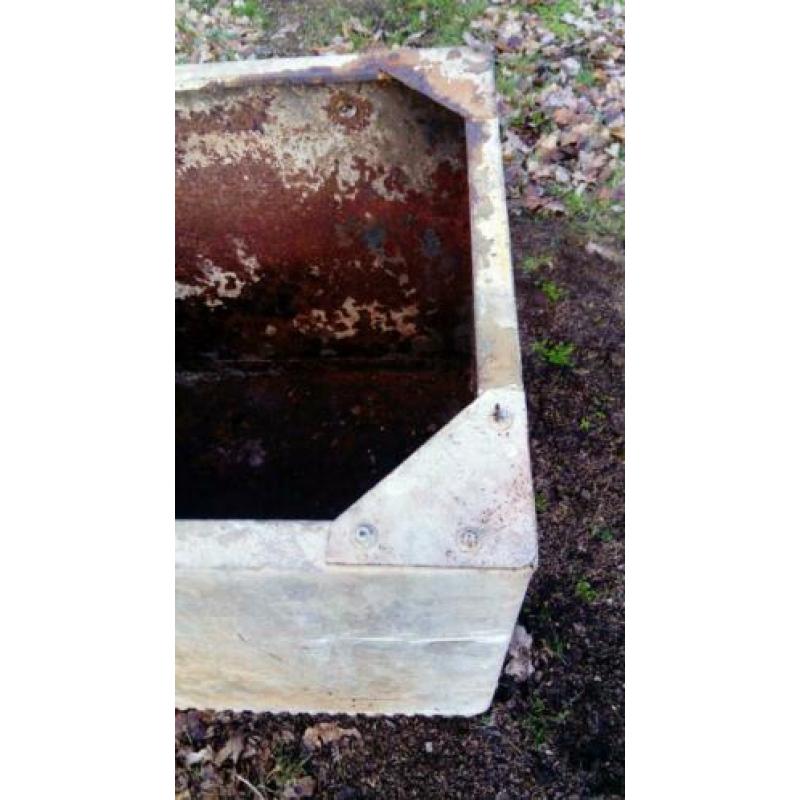 Industrial industriele metalen plantenbak blombakken vintage