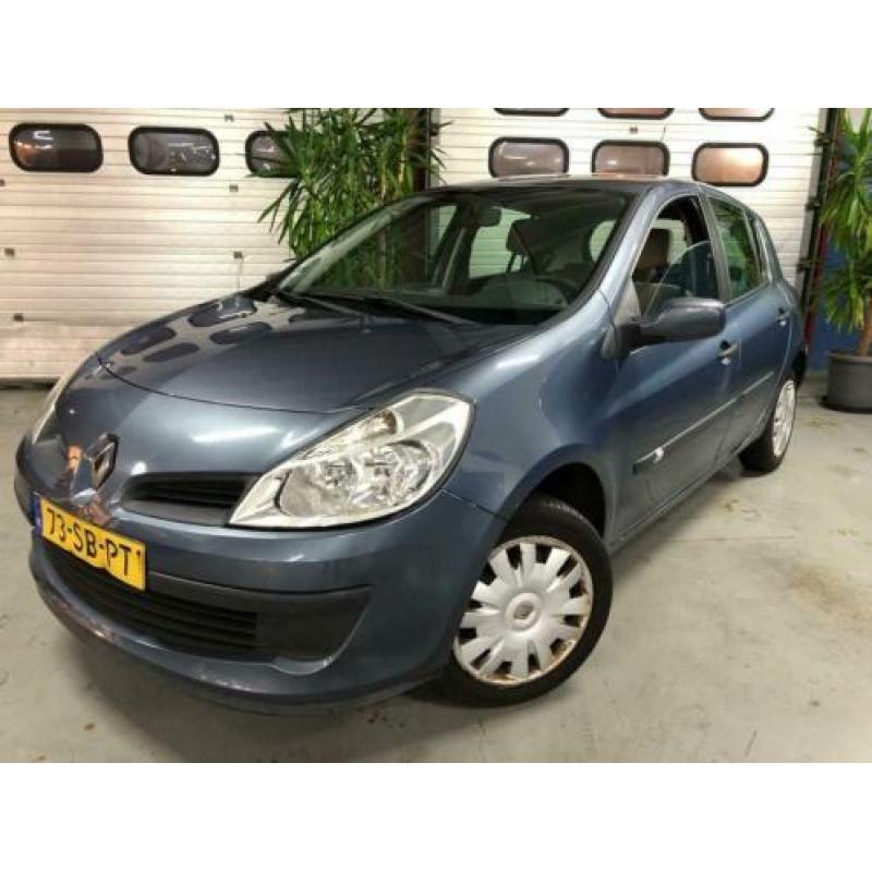 Renault Clio 1.2-16V Expression Facelift// Nw koppeling// Nw