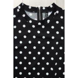 Mooi DIVIDED H&M zwart polkadots stretch jurkje S-M