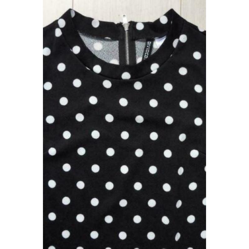 Mooi DIVIDED H&M zwart polkadots stretch jurkje S-M