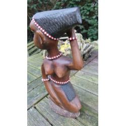 Afrika: "De Naakte Vrouw", Hardhoutsnijwerk