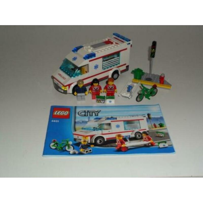Lego 4431 Ambulance met boekje Als nieuw