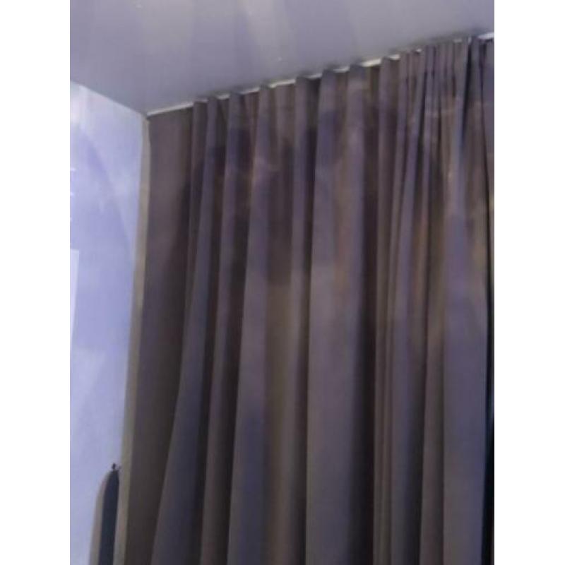 Taupe kleurige wave model verduisterende gordijn!
