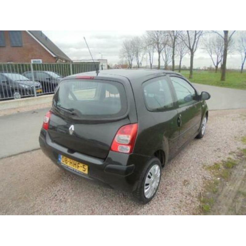 Renault Twingo 1.2 Authentique Renault twingo 1.2 benzine me