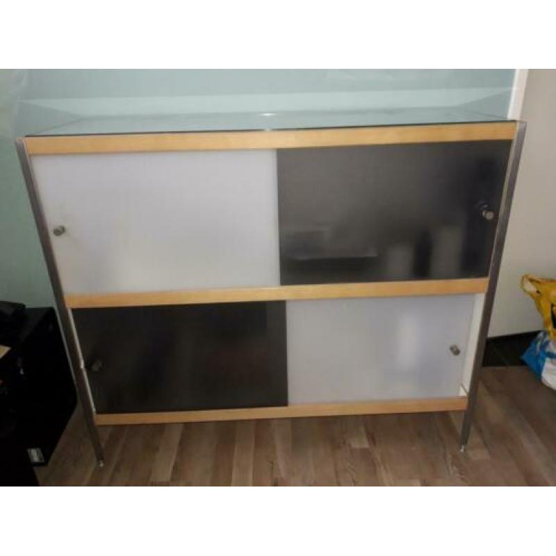 Kewlox Dressoir