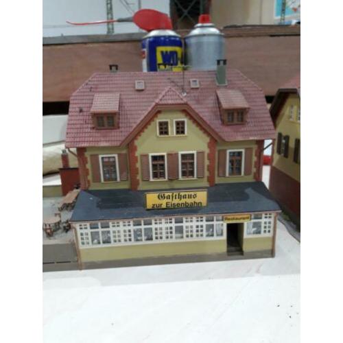 2. flinke Kibri huizen, Gasthaus/biertuin.