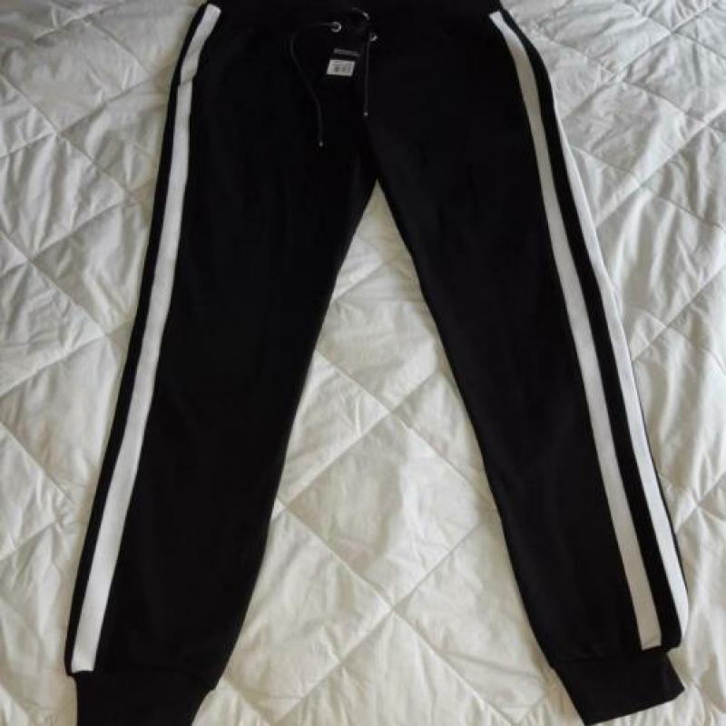 Urban Classics jogger joggingbroek zwart witte bies maat L