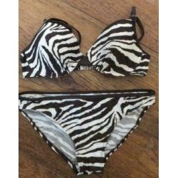 wit/bruin zebra bikini mt 36 met voorgevormde B cup
