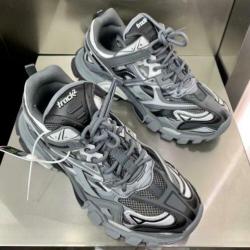 BALENCIAGA 'TRACK 2' - 35 t/m 45