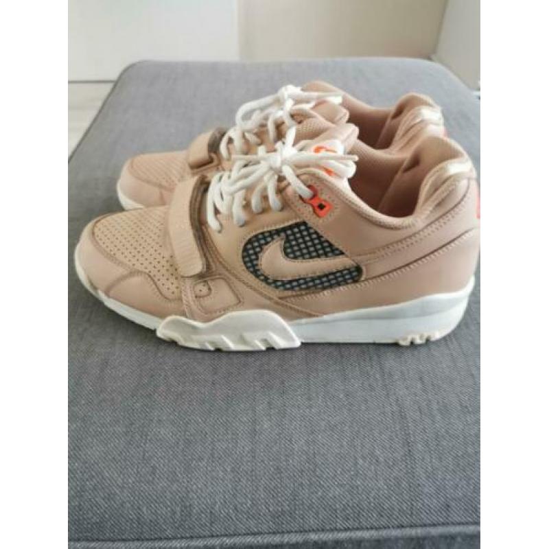 nike air crosstrainer