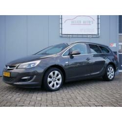 Opel Astra Sports Tourer 1.4 Turbo Business + Navigatie/17in