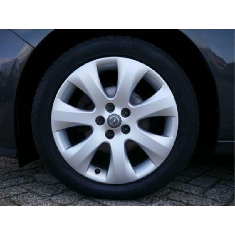 Opel Astra Sports Tourer 1.4 Turbo Business + Navigatie/17in
