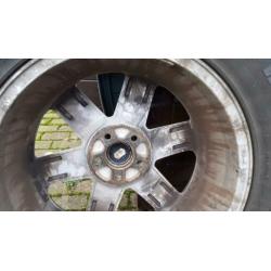 Volvo XC90 Borbet velgen 17 inch winterbanden