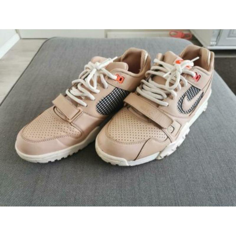 nike air crosstrainer
