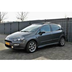 Fiat Punto Evo 1.3 M-Jet Lounge Panoramadak Navi Cruise Priv