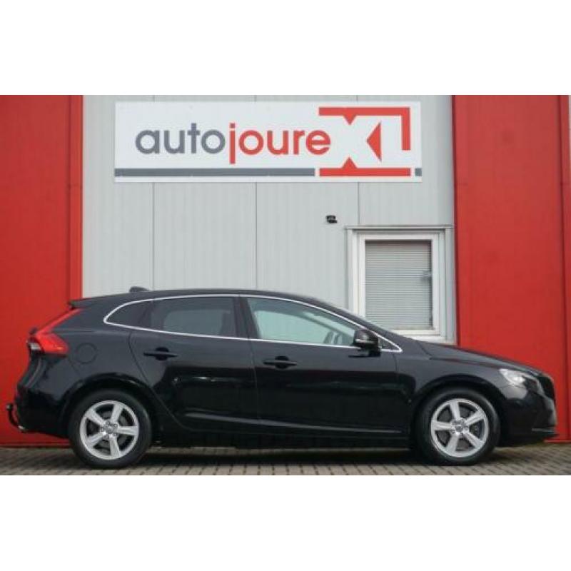 Volvo V40 2.0 D4 190 pk Summum Business / Harman Kardon / ad